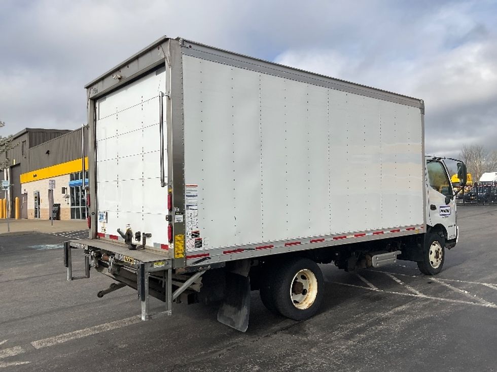 Medium Duty Box Truck-Light and Medium Duty Trucks-Hino-2020-195-Buffalo-NY-96,010\n\t\tmiles-$ 41,000 - Image 13