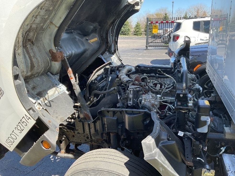 Medium Duty Box Truck-Light and Medium Duty Trucks-Hino-2020-195-Buffalo-NY-96,010\n\t\tmiles-$ 41,000 - Image 25