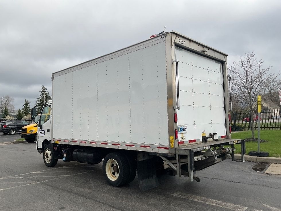 Medium Duty Box Truck-Light and Medium Duty Trucks-Hino-2020-195-Buffalo-NY-96,010\n\t\tmiles-$ 41,000 - Image 6