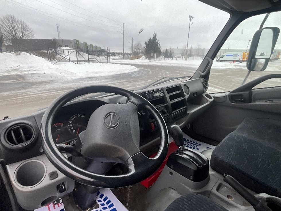 Medium Duty Box Truck-Light and Medium Duty Trucks-Hino-2020-195-Cambridge-ON-262,800\n\t\tkm-$ 49,250 - Image 17