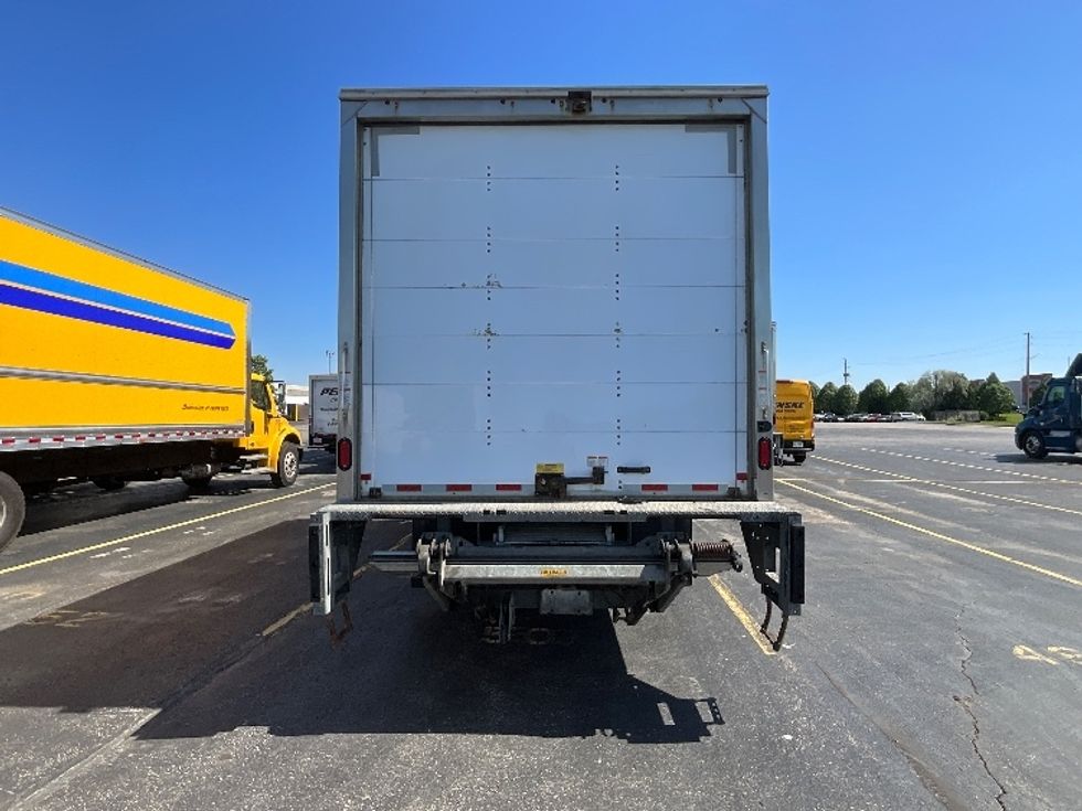 Medium Duty Box Truck-Light and Medium Duty Trucks-Hino-2020-195-Cambridge-ON-67,079\n\t\tkm-$ 61,500 - Image 7