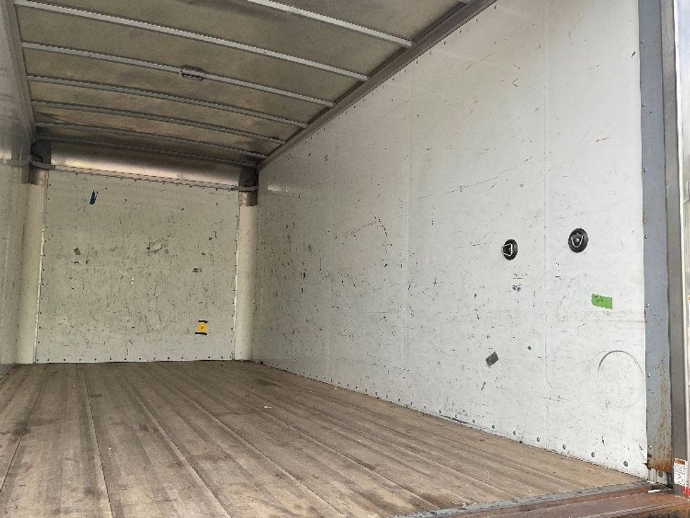 Medium Duty Box Truck-Light and Medium Duty Trucks-Hino-2020-195-Capitol Heights-MD-110,097\n\t\tmiles-$ 34,000 - Image 12