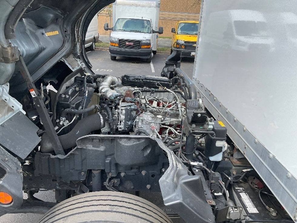 Medium Duty Box Truck-Light and Medium Duty Trucks-Hino-2020-195-Capitol Heights-MD-110,097\n\t\tmiles-$ 34,000 - Image 24