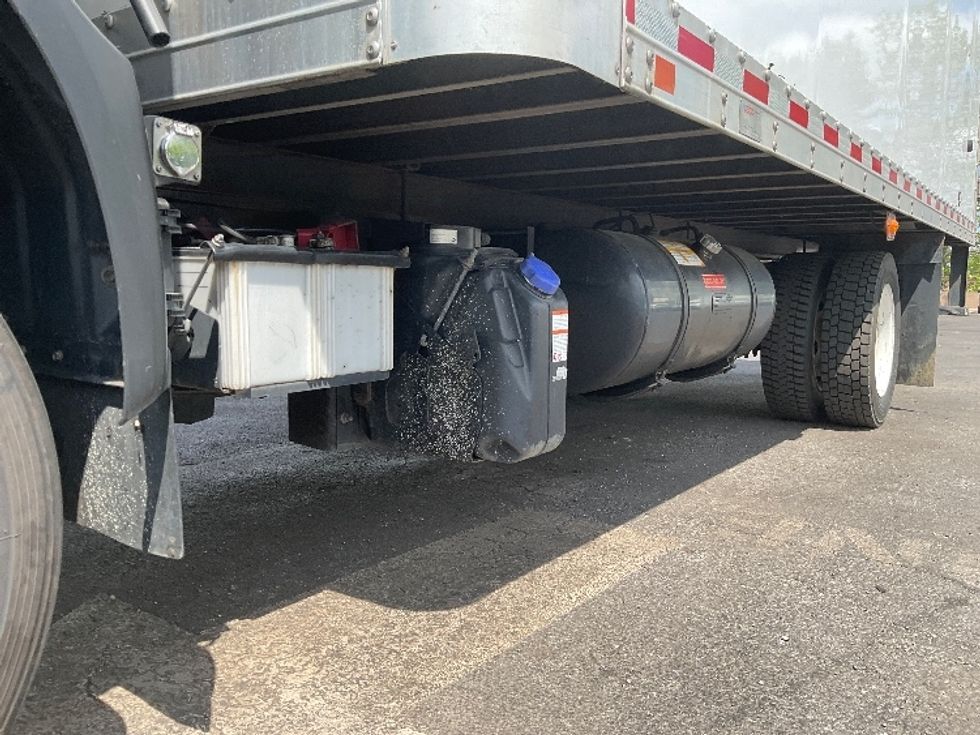 Medium Duty Box Truck-Light and Medium Duty Trucks-Hino-2020-195-Capitol Heights-MD-110,097\n\t\tmiles-$ 34,000 - Image 5