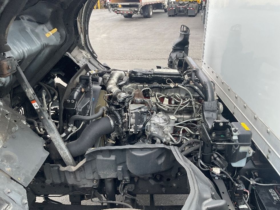 Medium Duty Box Truck-Light and Medium Duty Trucks-Hino-2020-195-Capitol Heights-MD-114,637\n\t\tmiles-$ 42,750 - Image 18