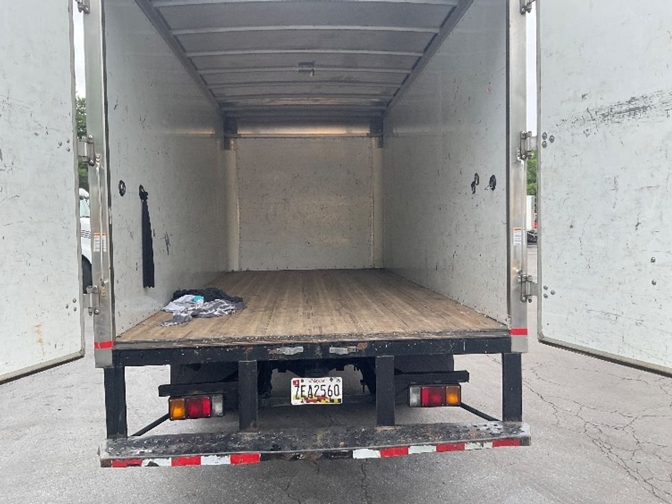 Medium Duty Box Truck-Light and Medium Duty Trucks-Hino-2020-195-Capitol Heights-MD-114,637\n\t\tmiles-$ 42,750 - Image 9