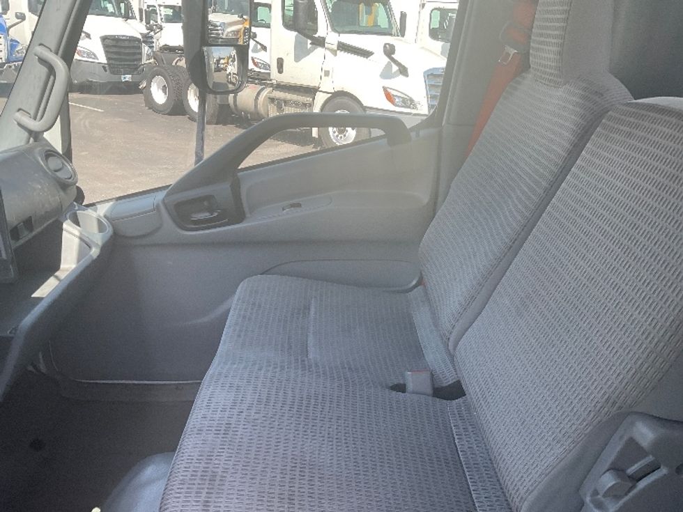 Medium Duty Box Truck-Light and Medium Duty Trucks-Hino-2020-195-Capitol Heights-MD-126,648\n\t\tmiles-$ 42,000 - Image 19