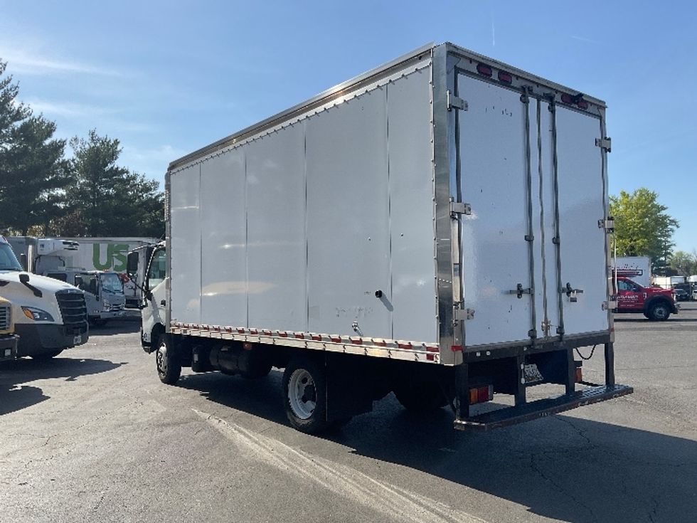 Medium Duty Box Truck-Light and Medium Duty Trucks-Hino-2020-195-Capitol Heights-MD-126,648\n\t\tmiles-$ 42,000 - Image 6
