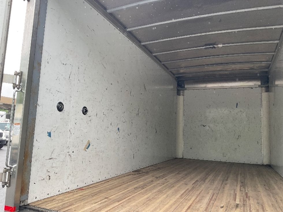 Medium Duty Box Truck-Light and Medium Duty Trucks-Hino-2020-195-Capitol Heights-MD-140,729\n\t\tmiles-$ 38,250 - Image 11