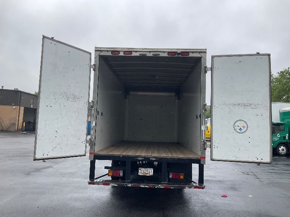 Medium Duty Box Truck-Light and Medium Duty Trucks-Hino-2020-195-Capitol Heights-MD-140,729\n\t\tmiles-$ 38,250 - Image 8