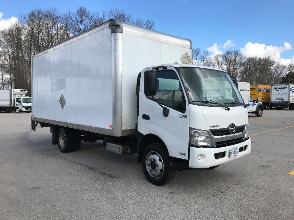 Medium Duty Box Truck-Light and Medium Duty Trucks-Hino-2020-195-Delta-BC-243,637\n\t\tkm-$ 53,250 - Image 1