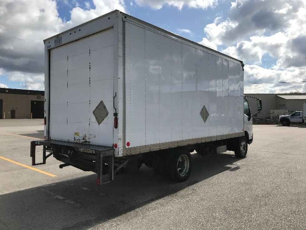 Medium Duty Box Truck-Light and Medium Duty Trucks-Hino-2020-195-Delta-BC-243,637\n\t\tkm-$ 53,250 - Image 13