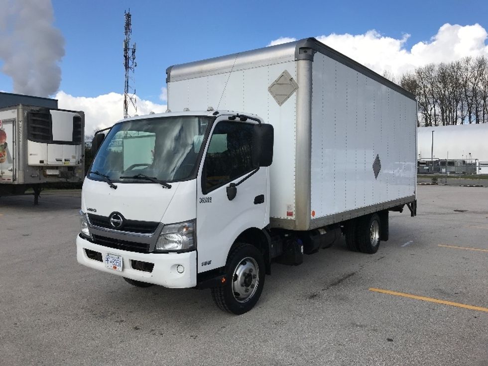 Medium Duty Box Truck-Light and Medium Duty Trucks-Hino-2020-195-Delta-BC-243,637\n\t\tkm-$ 53,250 - Image 3