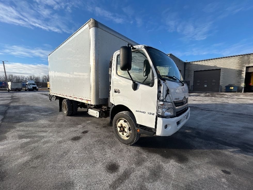 Medium Duty Box Truck-Light and Medium Duty Trucks-Hino-2020-195-Elmira-NY-148,439\n\t\tmiles-$ 36,000 - Image 1