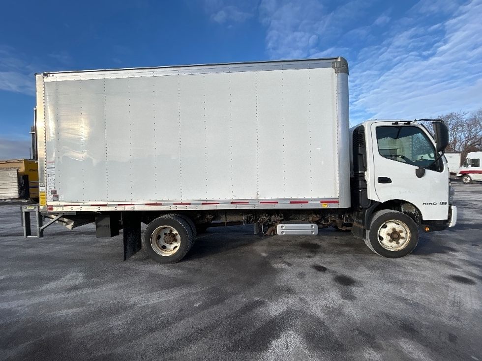 Medium Duty Box Truck-Light and Medium Duty Trucks-Hino-2020-195-Elmira-NY-148,439\n\t\tmiles-$ 36,000 - Image 14