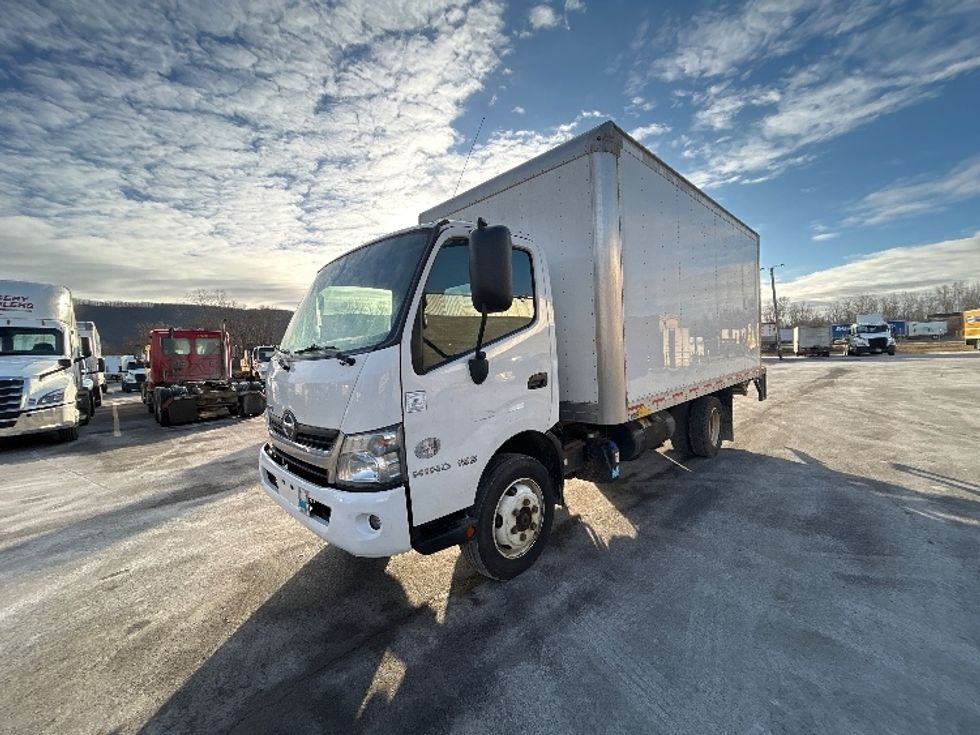 Medium Duty Box Truck-Light and Medium Duty Trucks-Hino-2020-195-Elmira-NY-148,439\n\t\tmiles-$ 36,000 - Image 3