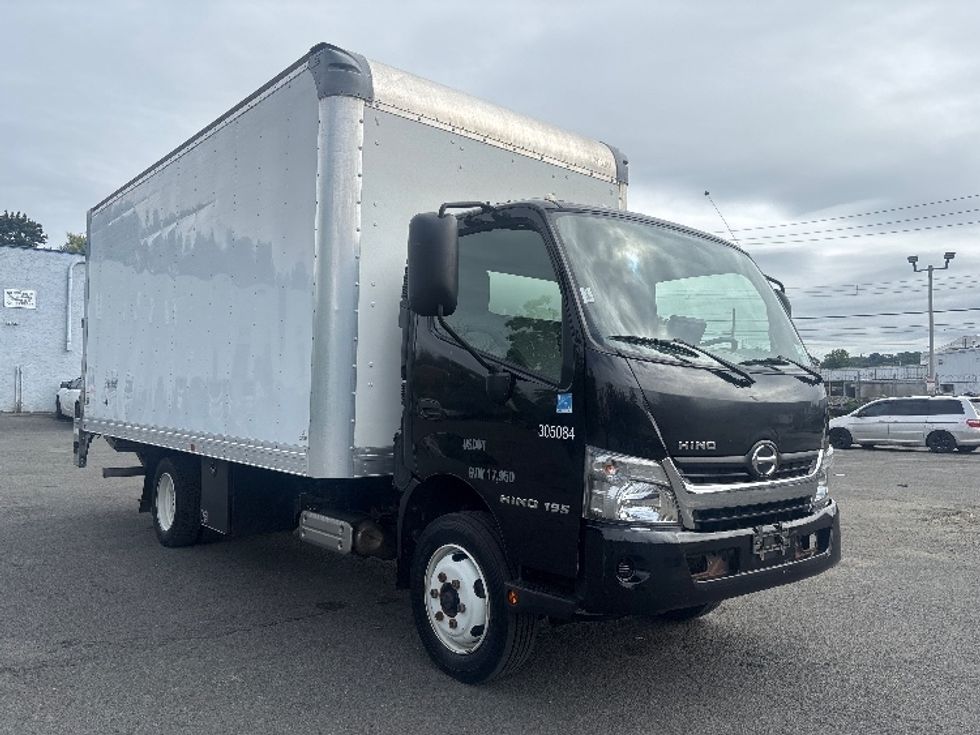 Medium Duty Box Truck-Light and Medium Duty Trucks-Hino-2020-195-Elmsford-NY-51,152\n\t\tmiles-$ 47,250 - Image 1