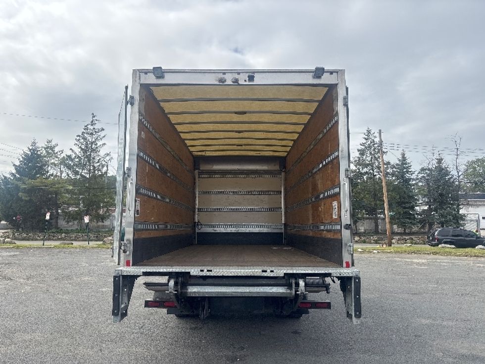 Medium Duty Box Truck-Light and Medium Duty Trucks-Hino-2020-195-Elmsford-NY-51,152\n\t\tmiles-$ 47,250 - Image 8