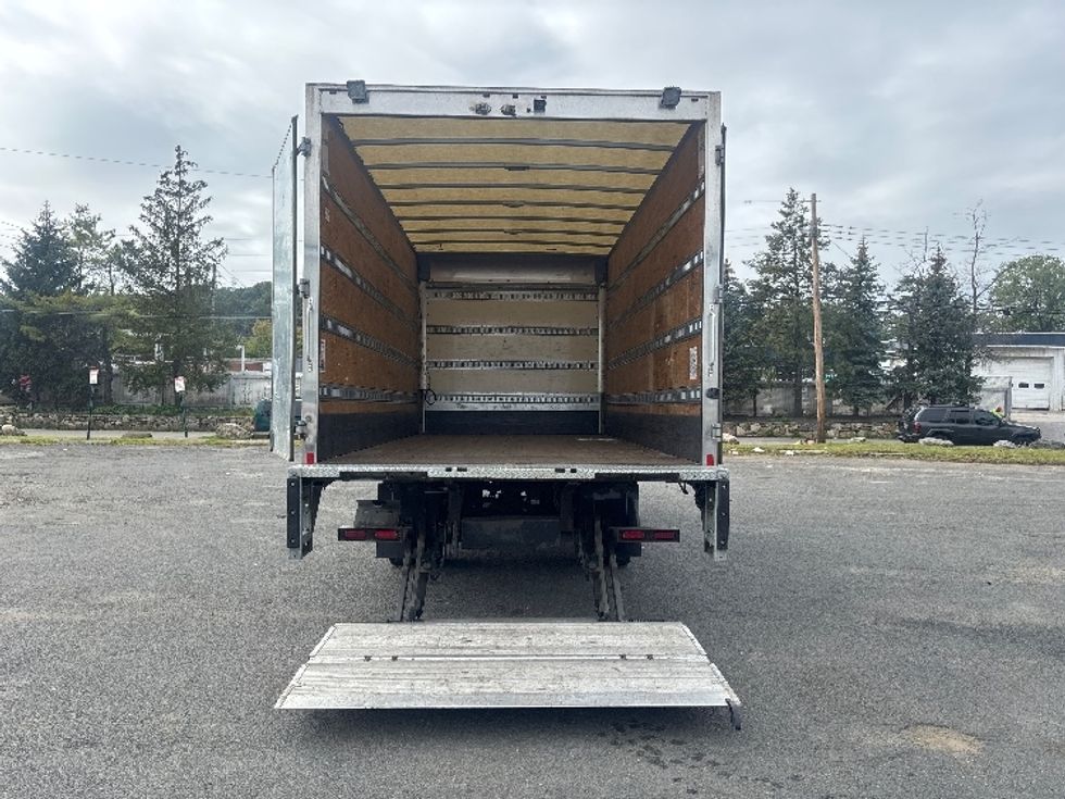 Medium Duty Box Truck-Light and Medium Duty Trucks-Hino-2020-195-Elmsford-NY-51,152\n\t\tmiles-$ 47,250 - Image 9