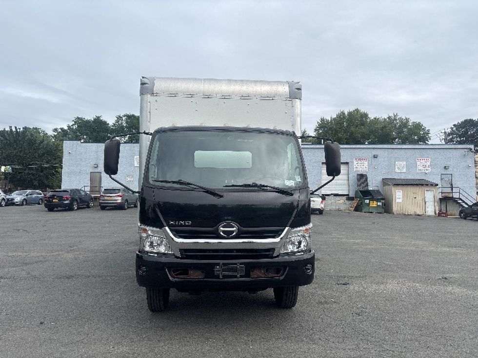 Medium Duty Box Truck-Light and Medium Duty Trucks-Hino-2020-195-Elmsford-NY-56,310\n\t\tmiles-$ 46,750 - Image 2