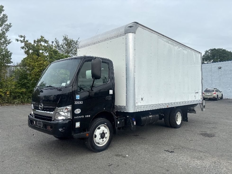 Medium Duty Box Truck-Light and Medium Duty Trucks-Hino-2020-195-Elmsford-NY-56,310\n\t\tmiles-$ 46,750 - Image 3