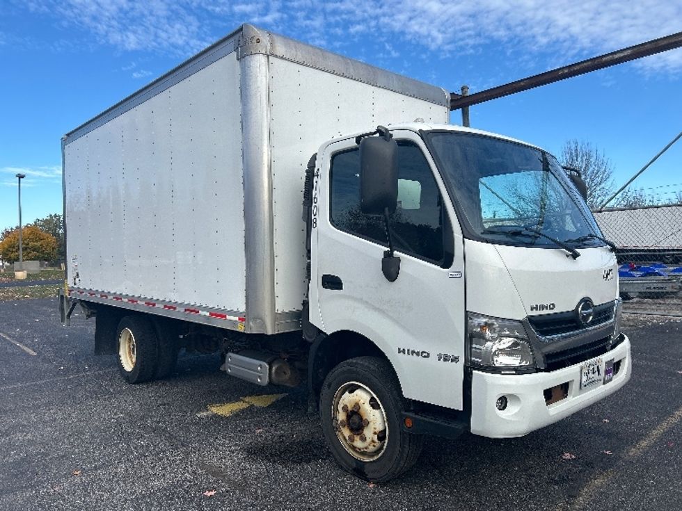 Medium Duty Box Truck-Light and Medium Duty Trucks-Hino-2020-195-Fredonia-NY-128,220\n\t\tmiles-$ 37,250 - Image 1