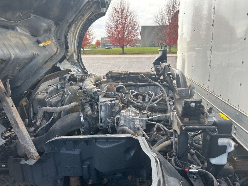 Medium Duty Box Truck-Light and Medium Duty Trucks-Hino-2020-195-Fredonia-NY-128,220\n\t\tmiles-$ 37,250 - Image 24