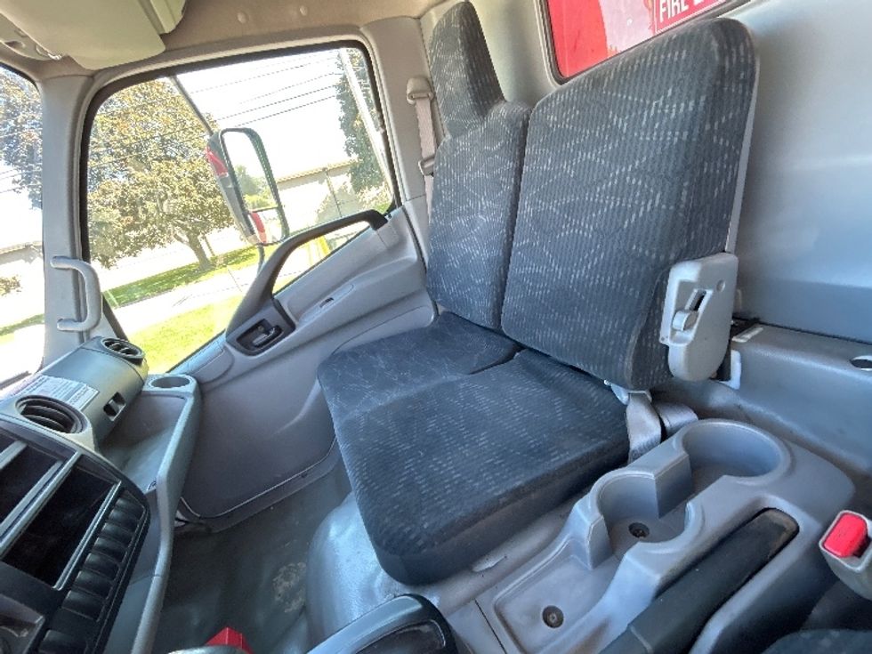Medium Duty Box Truck-Light and Medium Duty Trucks-Hino-2020-195-Fredonia-NY-193,255\n\t\tmiles-$ 21,750 - Image 19