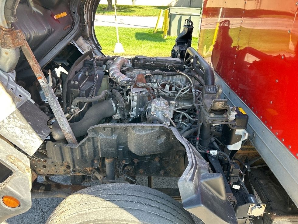 Medium Duty Box Truck-Light and Medium Duty Trucks-Hino-2020-195-Fredonia-NY-193,255\n\t\tmiles-$ 21,750 - Image 24