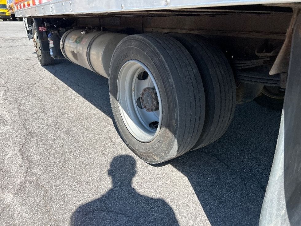 Medium Duty Box Truck-Light and Medium Duty Trucks-Hino-2020-195-Fredonia-NY-193,255\n\t\tmiles-$ 21,750 - Image 5