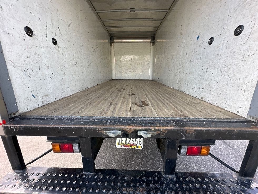 Medium Duty Box Truck-Light and Medium Duty Trucks-Hino-2020-195-Jessup-MD-139,126\n\t\tmiles-$ 38,500 - Image 10