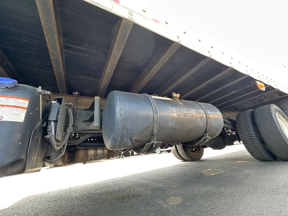 Medium Duty Box Truck-Light and Medium Duty Trucks-Hino-2020-195-Jessup-MD-139,126\n\t\tmiles-$ 38,500 - Image 5