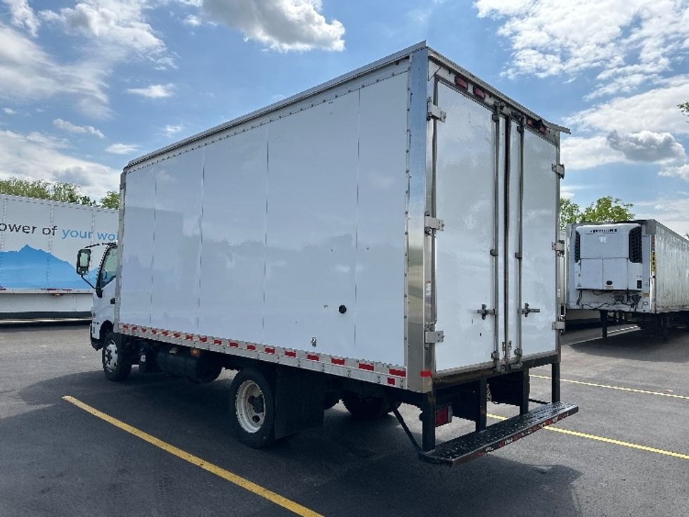Medium Duty Box Truck-Light and Medium Duty Trucks-Hino-2020-195-Jessup-MD-139,126\n\t\tmiles-$ 38,500 - Image 6