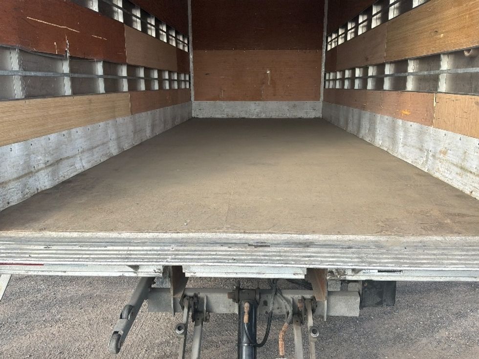 Medium Duty Box Truck-Light and Medium Duty Trucks-Hino-2020-195-Laval-PQ-165,571\n\t\tkm-$ 52,500 - Image 10