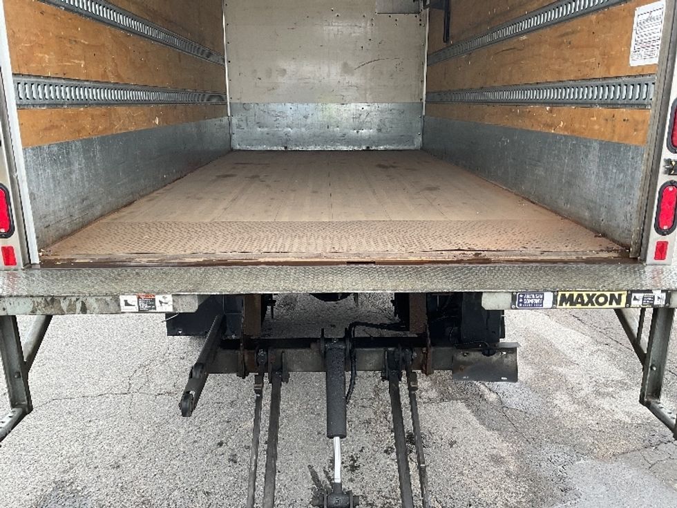 Medium Duty Box Truck-Light and Medium Duty Trucks-Hino-2020-195-Londonderry-NH-126,487\n\t\tmiles-$ 39,000 - Image 10