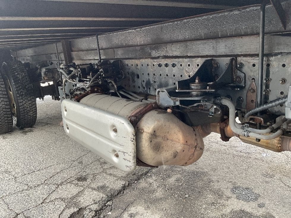 Medium Duty Box Truck-Light and Medium Duty Trucks-Hino-2020-195-Londonderry-NH-126,487\n\t\tmiles-$ 39,000 - Image 14