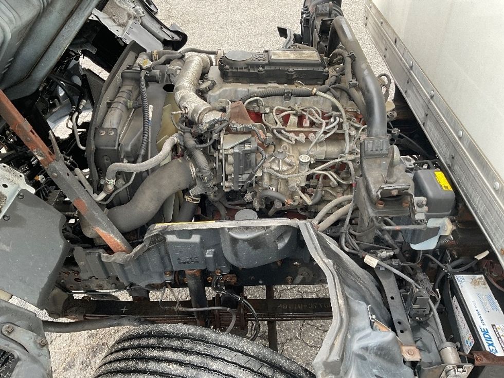 Medium Duty Box Truck-Light and Medium Duty Trucks-Hino-2020-195-Londonderry-NH-126,487\n\t\tmiles-$ 39,000 - Image 24