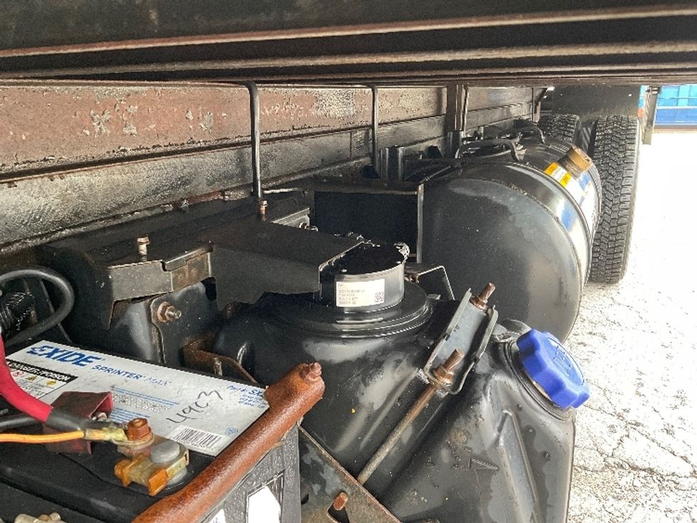 Medium Duty Box Truck-Light and Medium Duty Trucks-Hino-2020-195-Londonderry-NH-126,487\n\t\tmiles-$ 39,000 - Image 5