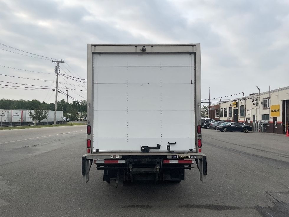 Medium Duty Box Truck-Light and Medium Duty Trucks-Hino-2020-195-Londonderry-NH-132,911\n\t\tmiles-$ 36,500 - Image 7