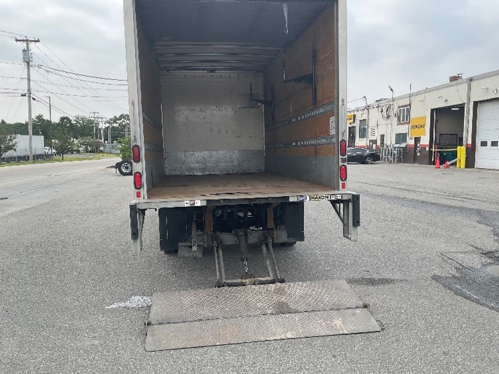 Medium Duty Box Truck-Light and Medium Duty Trucks-Hino-2020-195-Londonderry-NH-132,911\n\t\tmiles-$ 36,500 - Image 9