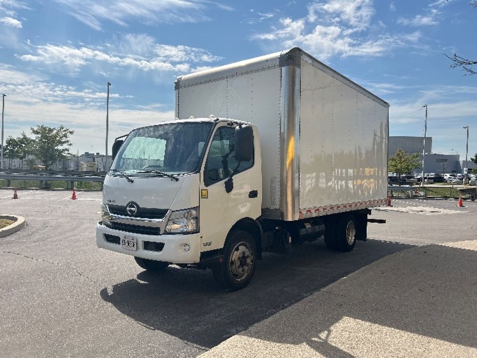 Medium Duty Box Truck-Light and Medium Duty Trucks-Hino-2020-195-Mississauga-ON-206,295\n\t\tkm-$ 55,500 - Image 3