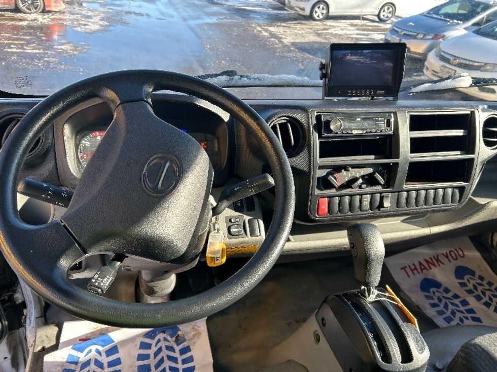 Medium Duty Box Truck-Light and Medium Duty Trucks-Hino-2020-195-Mississauga-ON-99,485\n\t\tkm-$ 65,750 - Image 18