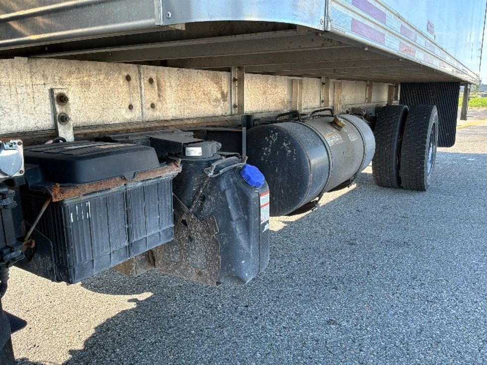 Medium Duty Box Truck-Light and Medium Duty Trucks-Hino-2020-195-Montreal-PQ-135,590\n\t\tkm-$ 55,750 - Image 5