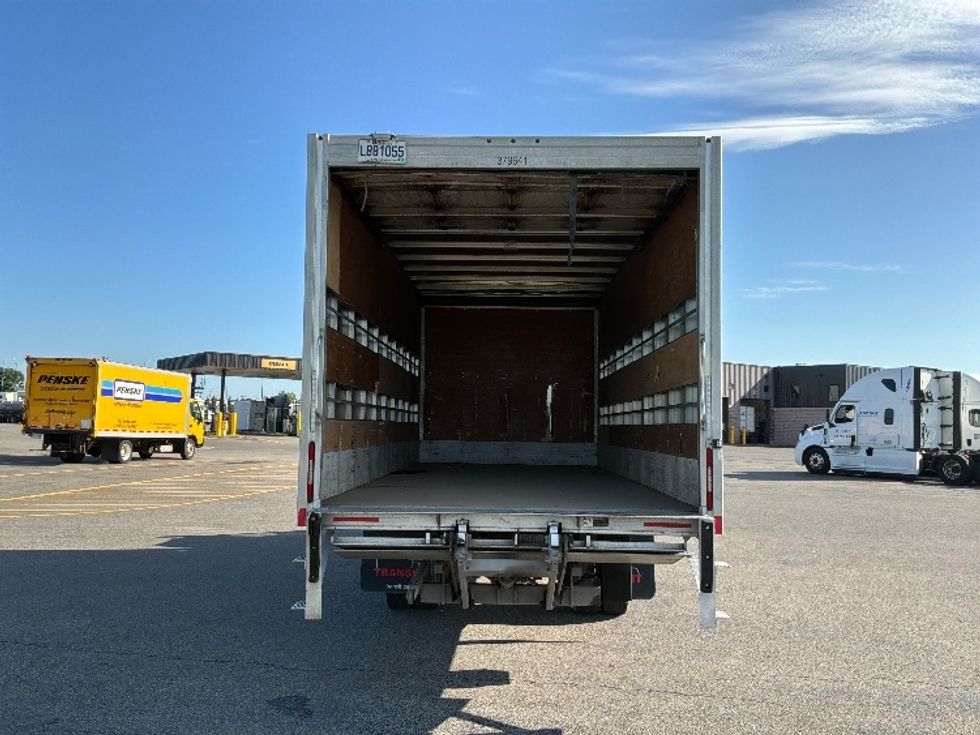 Medium Duty Box Truck-Light and Medium Duty Trucks-Hino-2020-195-Montreal-PQ-135,590\n\t\tkm-$ 55,750 - Image 8