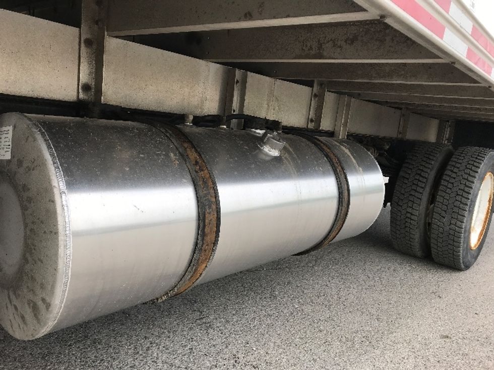 Medium Duty Box Truck-Light and Medium Duty Trucks-Hino-2020-195-Montreal-PQ-150,895\n\t\tkm-$ 65,750 - Image 5