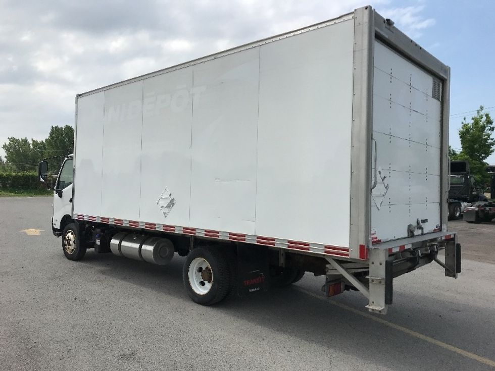 Medium Duty Box Truck-Light and Medium Duty Trucks-Hino-2020-195-Montreal-PQ-150,895\n\t\tkm-$ 65,750 - Image 6