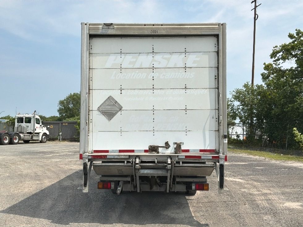 Medium Duty Box Truck-Light and Medium Duty Trucks-Hino-2020-195-Montreal-PQ-252,367\n\t\tkm-$ 41,500 - Image 7