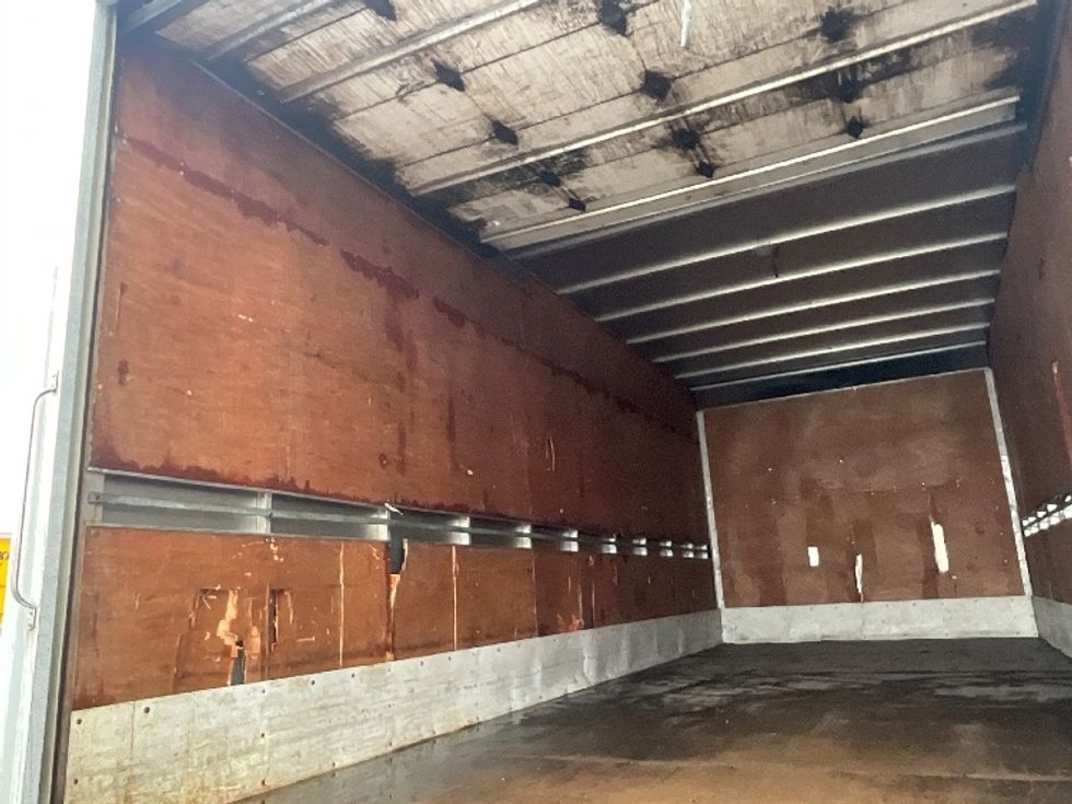 Medium Duty Box Truck-Light and Medium Duty Trucks-Hino-2020-195-Ottawa-ON-189,881\n\t\tkm-$ 60,500 - Image 10