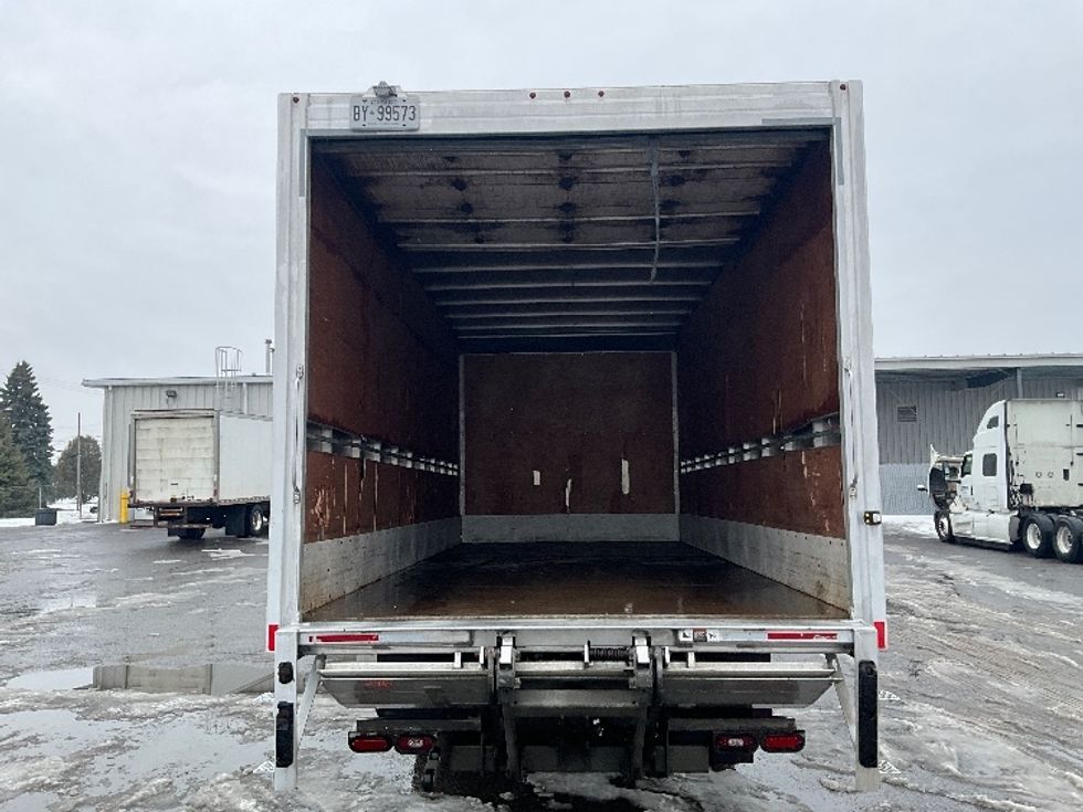 Medium Duty Box Truck-Light and Medium Duty Trucks-Hino-2020-195-Ottawa-ON-189,881\n\t\tkm-$ 60,500 - Image 8