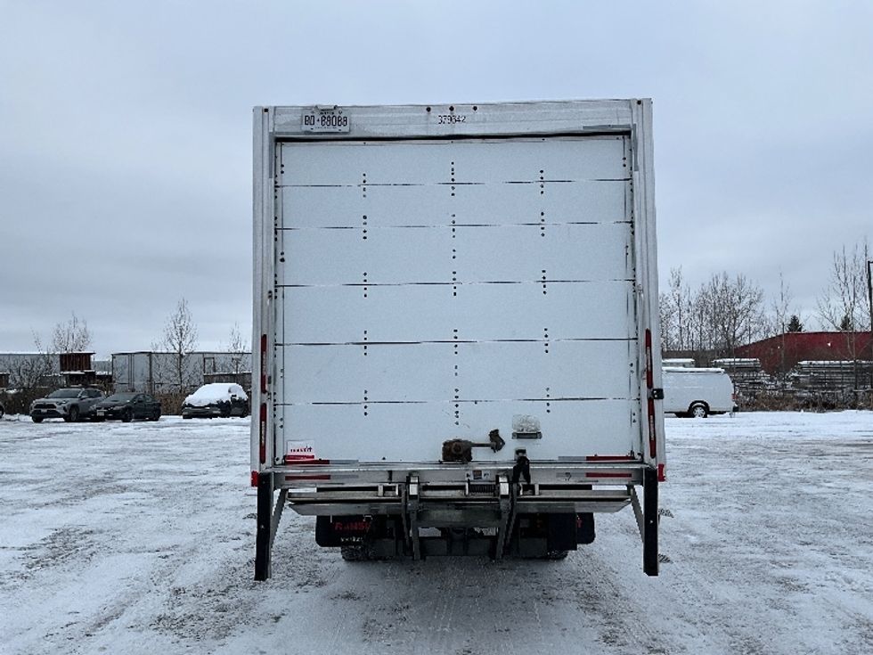 Medium Duty Box Truck-Light and Medium Duty Trucks-Hino-2020-195-Ottawa-ON-241,798\n\t\tkm-$ 53,750 - Image 7